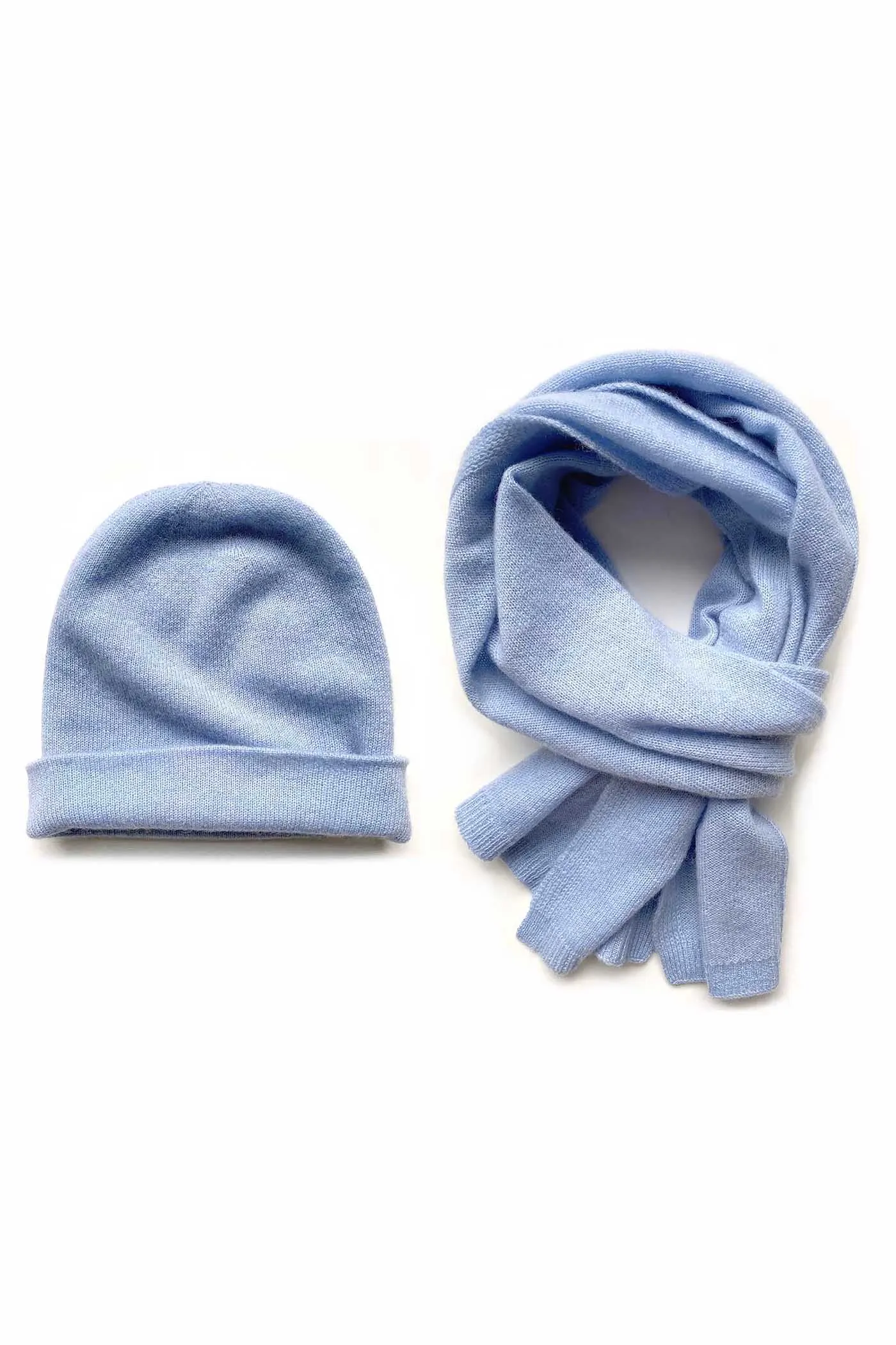 Cashmere hat and scarf set in powder blue