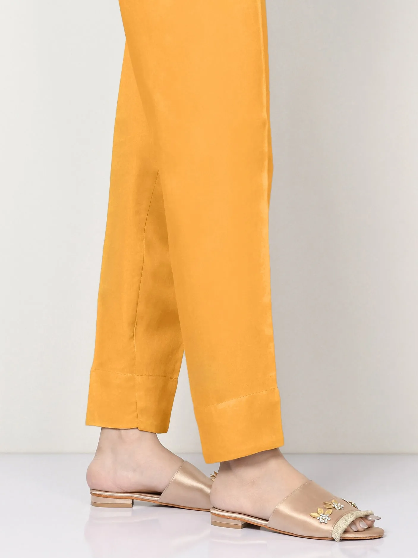 Dyed Khaddar Trouser(Pret)