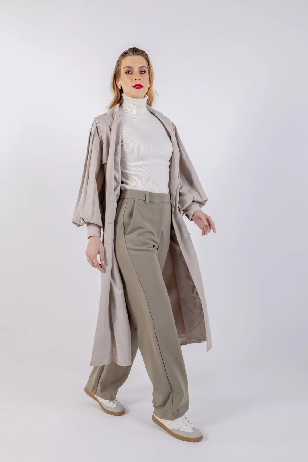 Elegant Double-Breasted Trench Coat with Pleated Balloon Sleeves