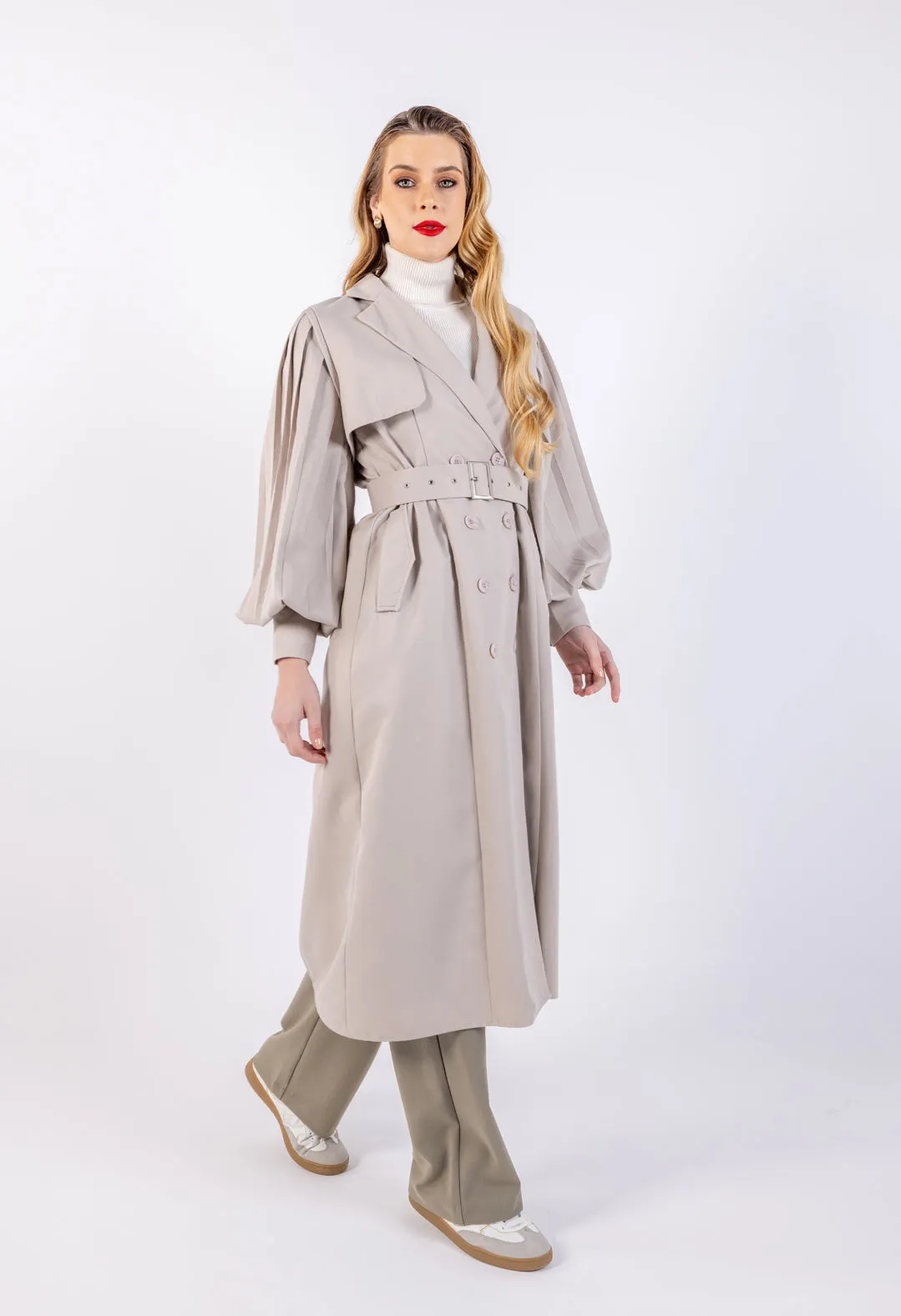 Elegant Double-Breasted Trench Coat with Pleated Balloon Sleeves