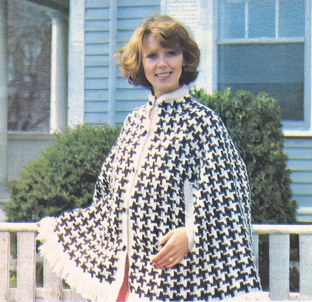 Houndstooth Cape Pattern