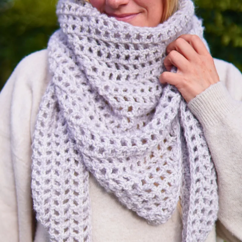 PATTERN: Super Easy Crochet Shawl