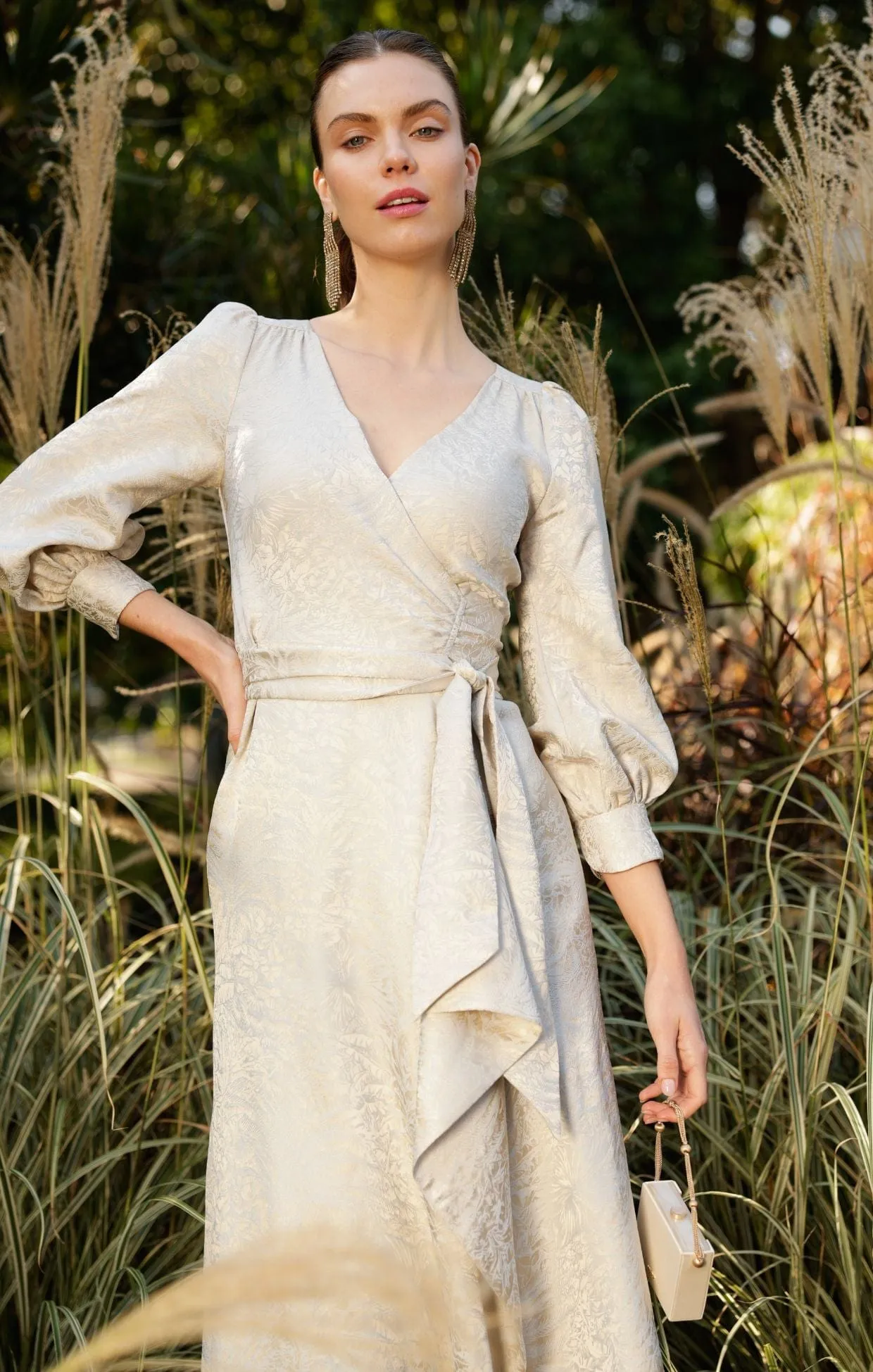 VERSAILLES WRAP DRESS IN OYSTER