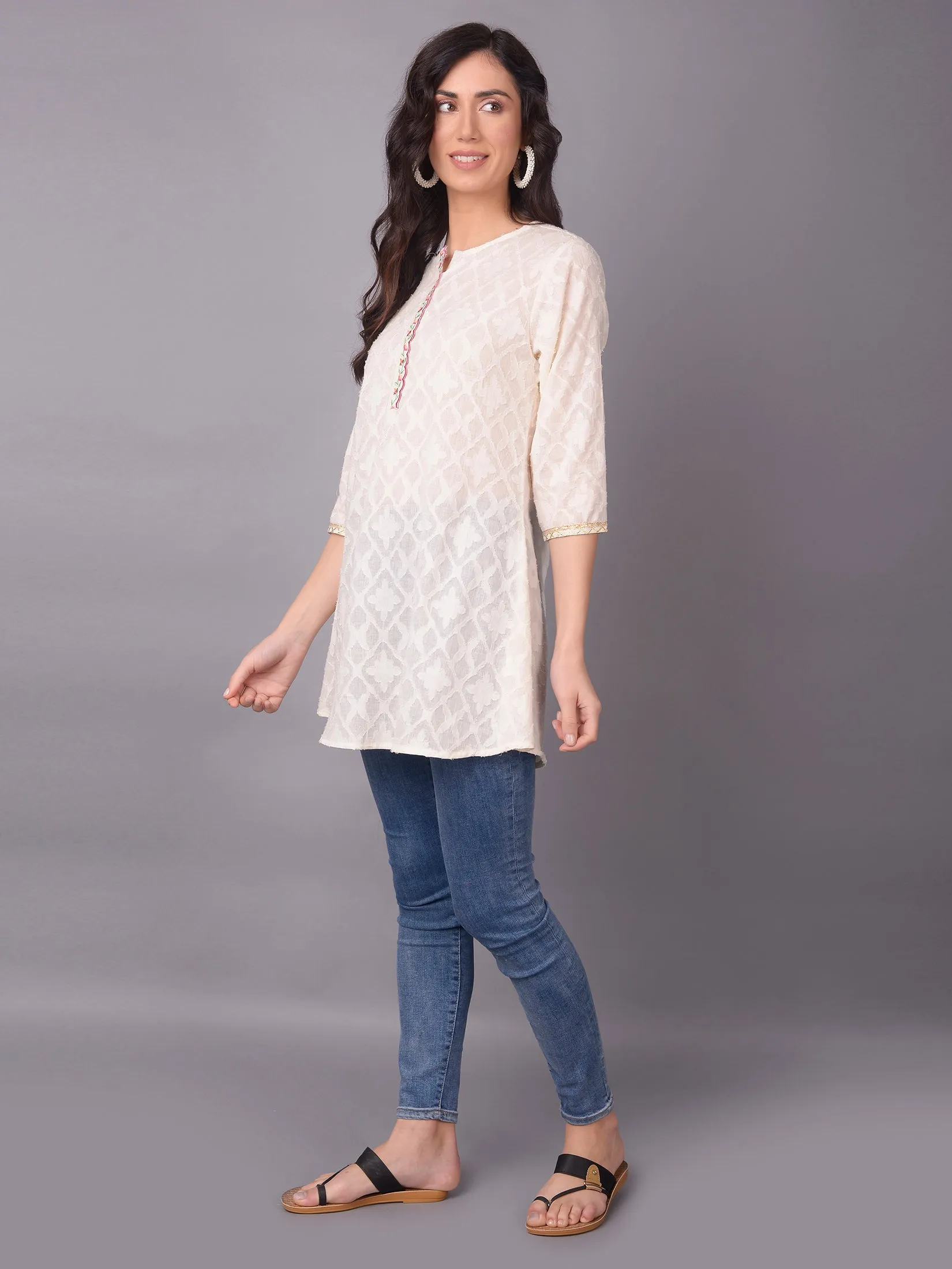 Women White Solid Tunic